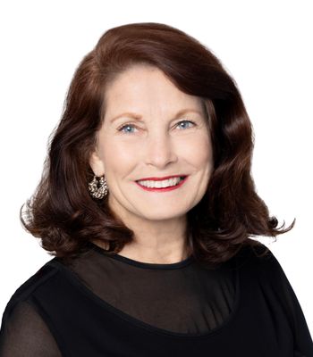 Portrait of Debra Weisser, REALTOR®.